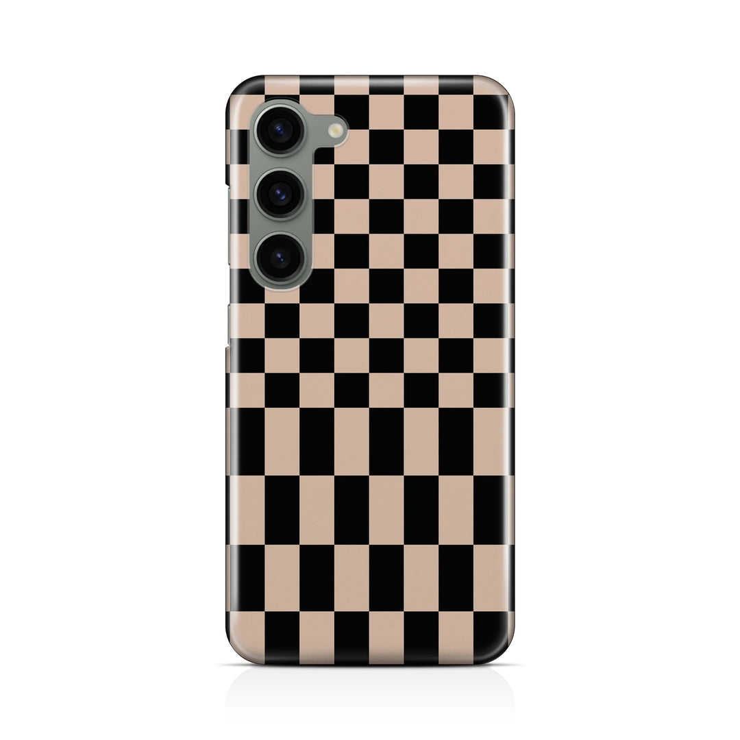 BEIGE AND BLACK CHECKERS